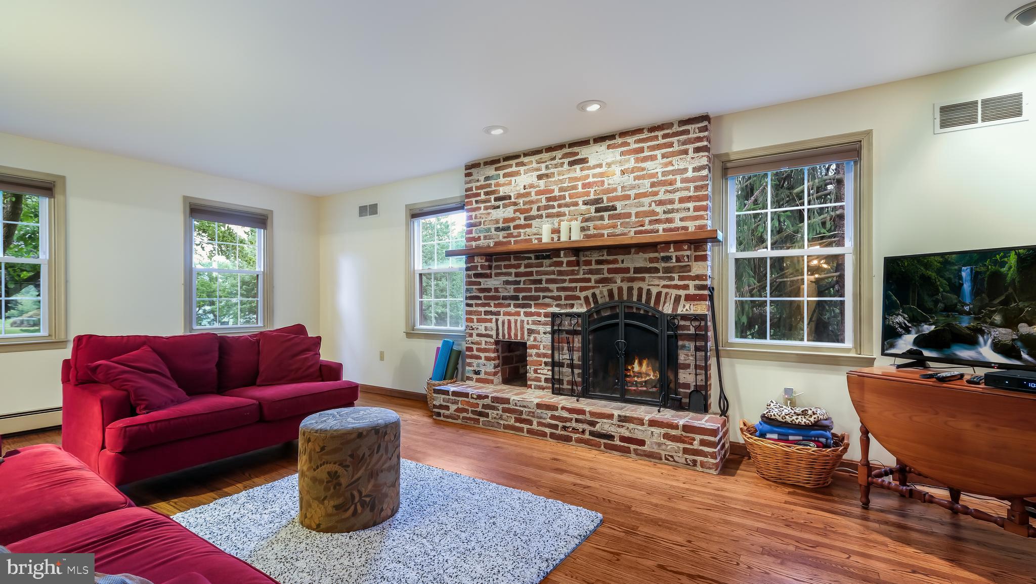 72 Springdale Road Warrington, PA 18976 - Photo 12 of 50 Gallery Image 12