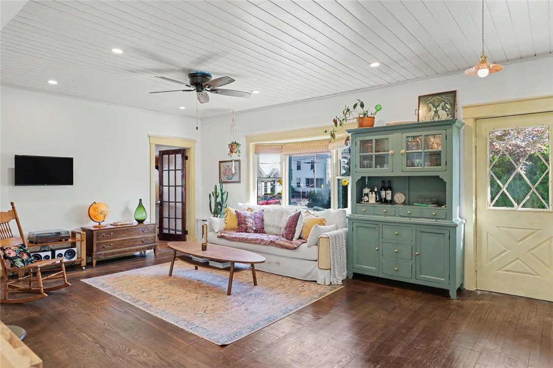 307 Main Street Warren, RI 02885 - Photo 18 of 43 Gallery Image 18