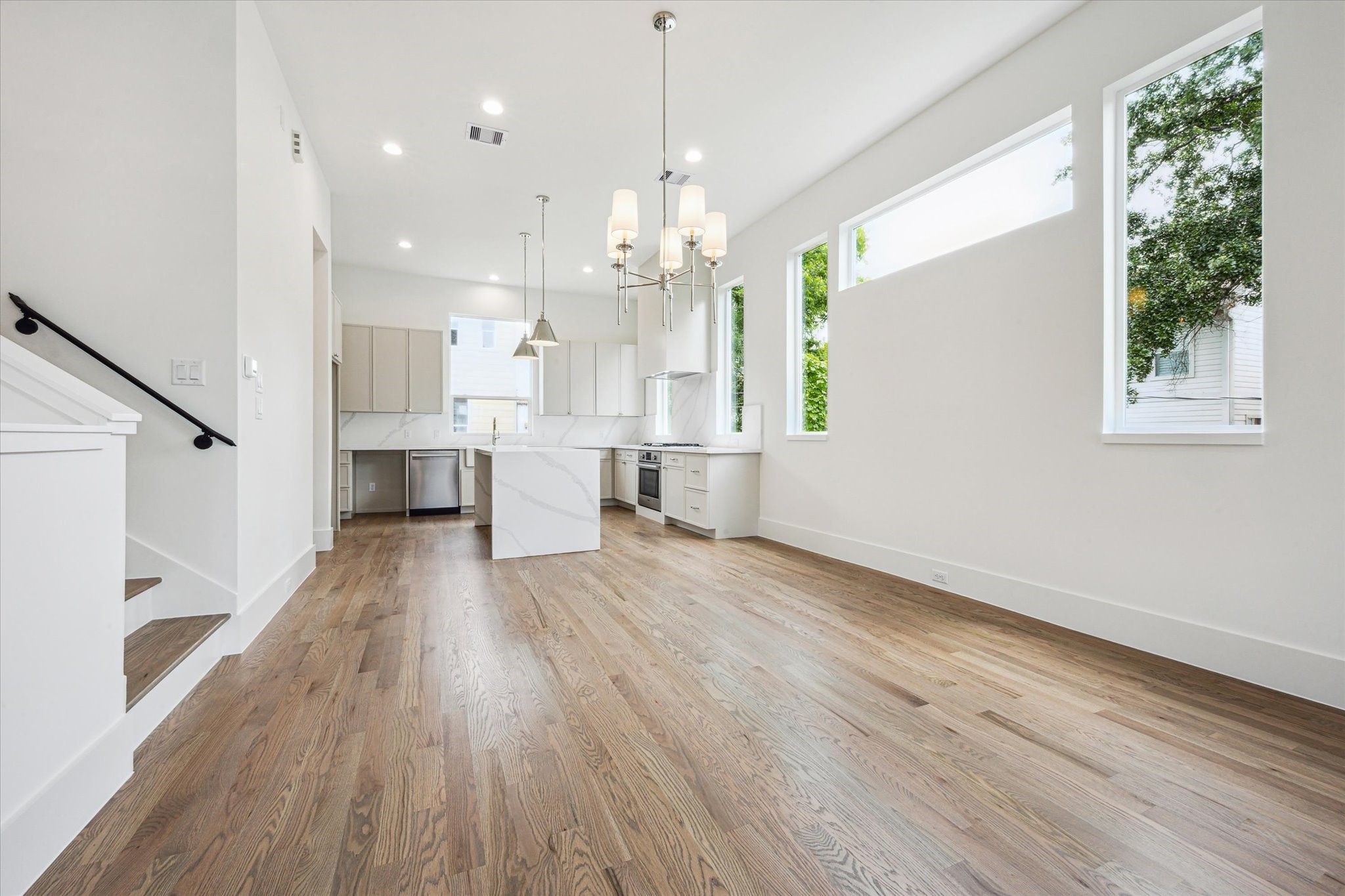 310 Fowler Street Houston, TX 77007 - Photo 5 of 28 Sample image of similar previous project.