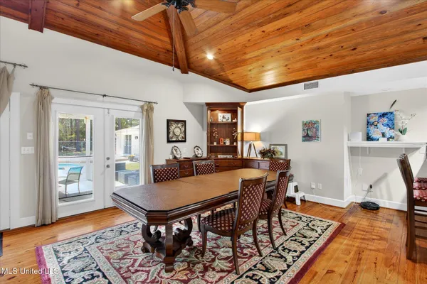 $799,999 | 20419 Robinson Road, Gulfport, MS 39503