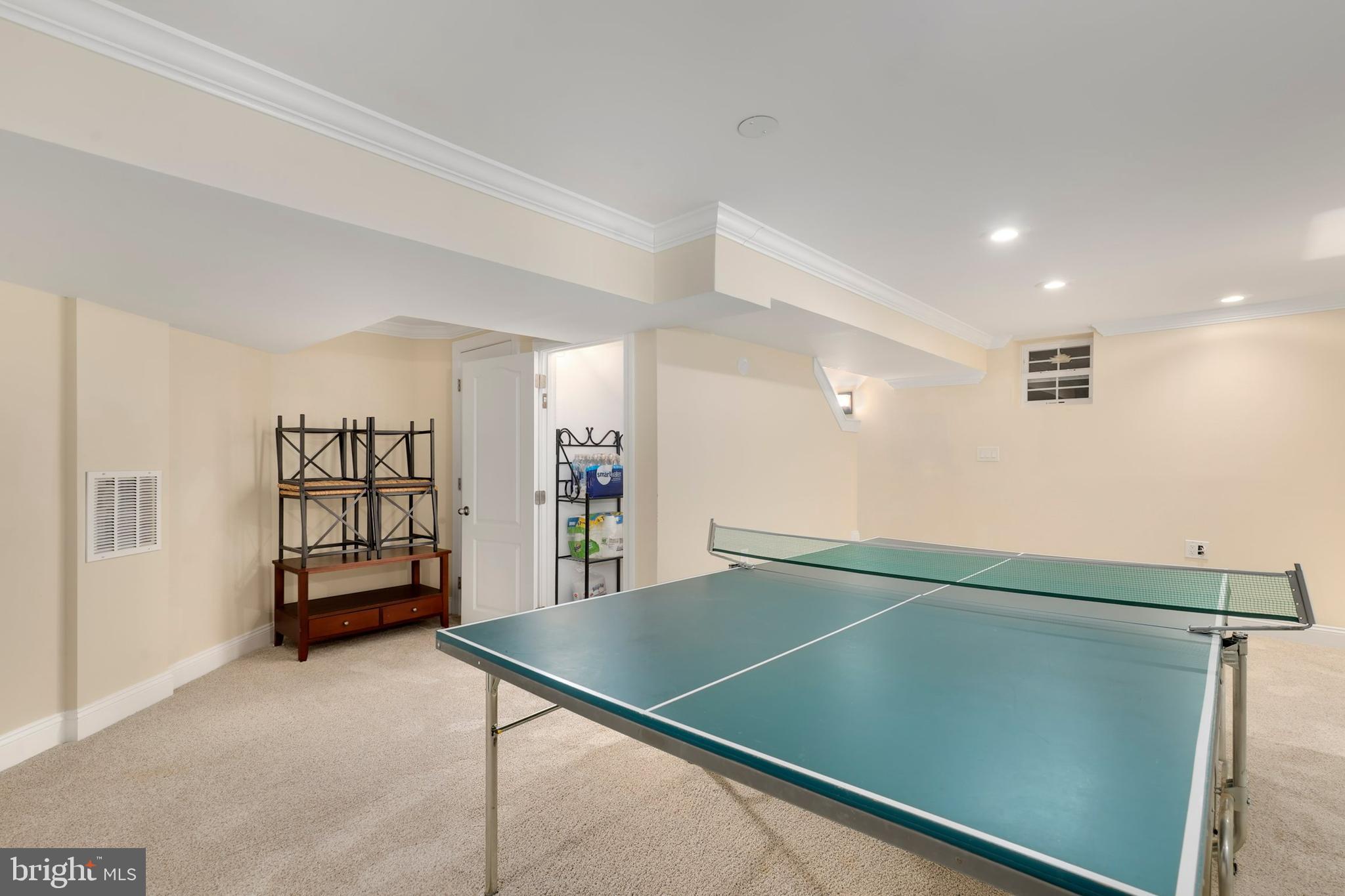 2328 Rosedown Drive Reston, VA 20191 - Photo 47 of 65 Gallery Image 47
