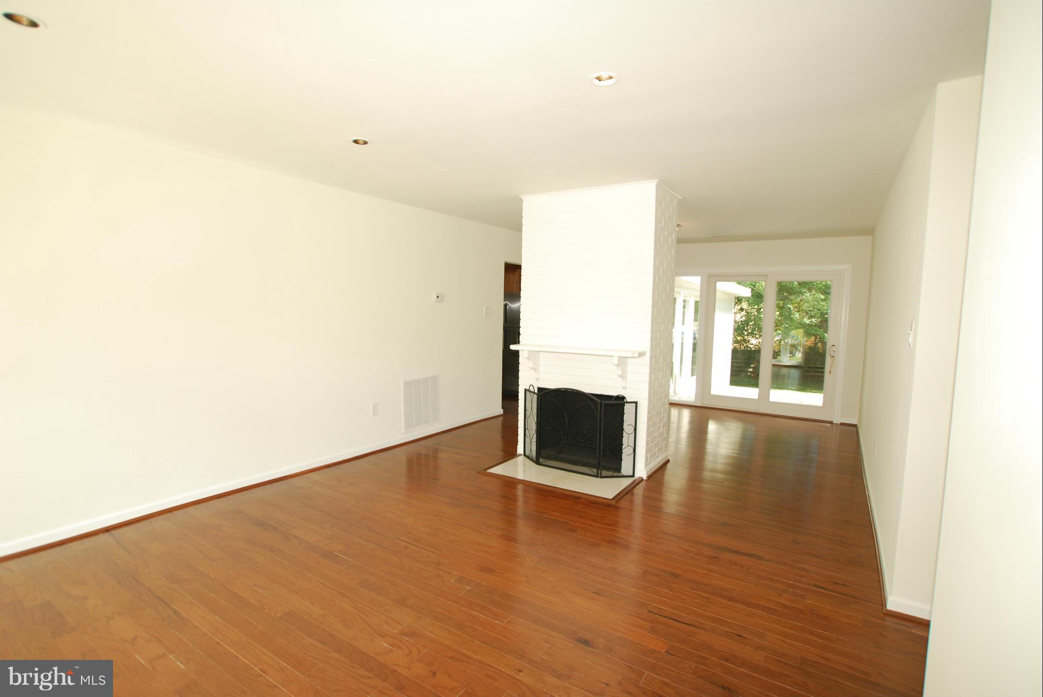 5503 Gardner Place Springfield, VA 22151 - Photo 14 of 30 Family Room