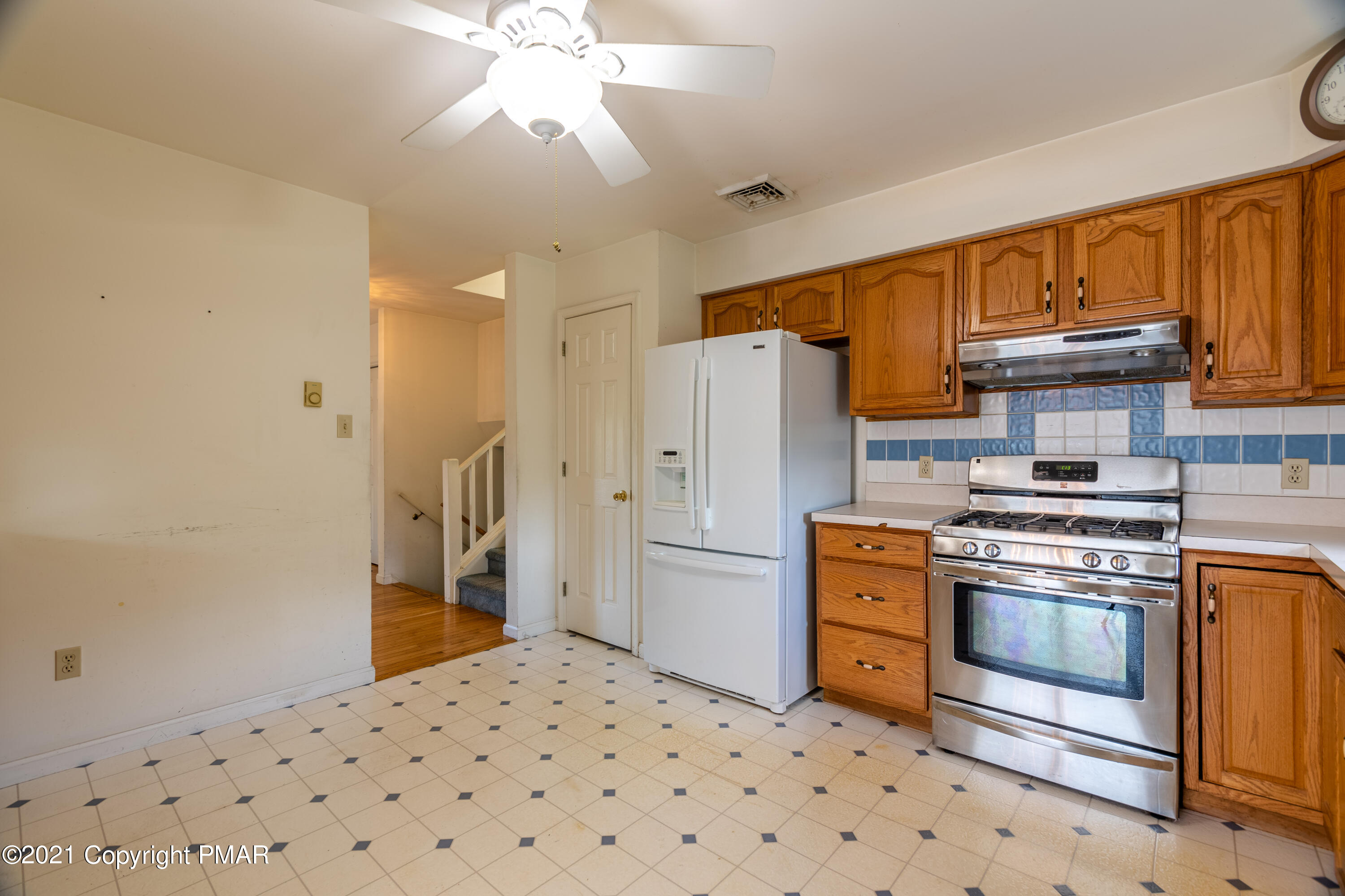 2240 Mountain Road Stroudsburg, PA 18360 - Photo 3 of 59 Kitchen-1-4