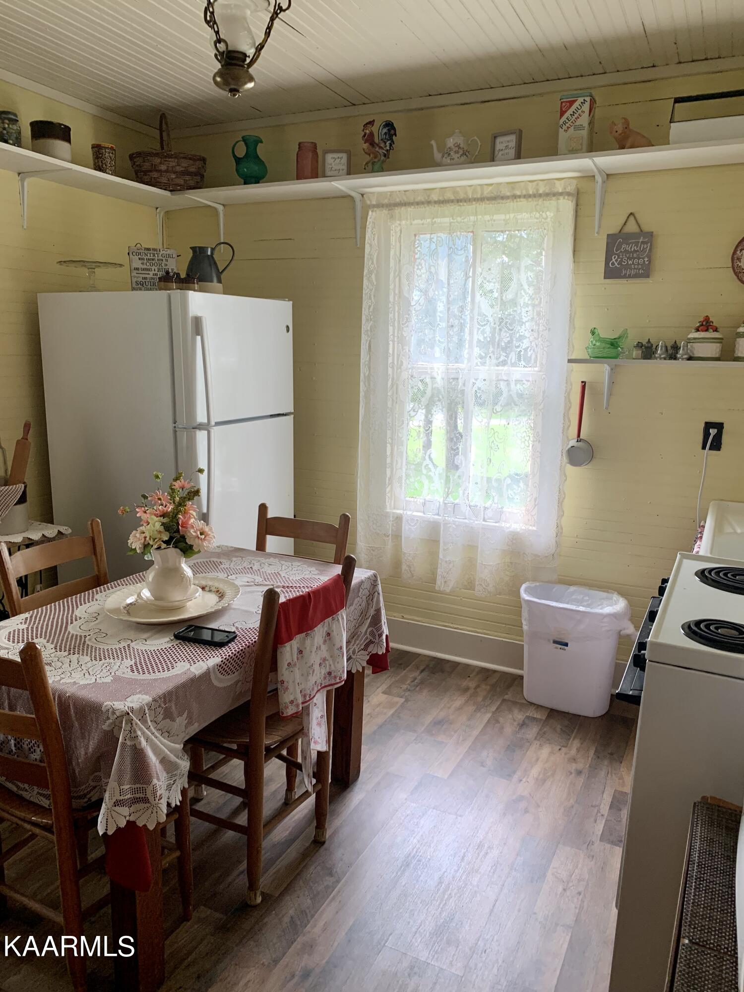 403 Russell Road South New Tazewell, TN 37825 - Photo 38 of 39 57B61877-6526-450B-BE3E-EA5950247016