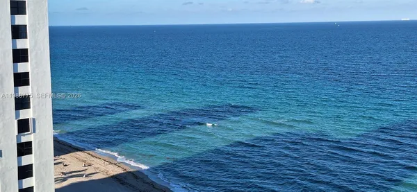$1,900 | 2501 South Ocean Drive, Unit PH6, Hollywood, FL 33019