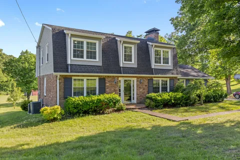 $500,000 | 129 Wayne Street, Gallatin, TN 37066