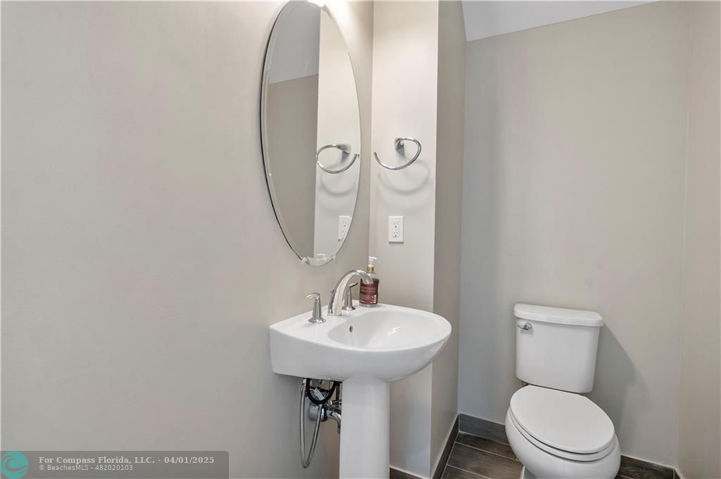 569 Sanderling Circle Deerfield Beach, FL 33442 - Photo 13 of 44