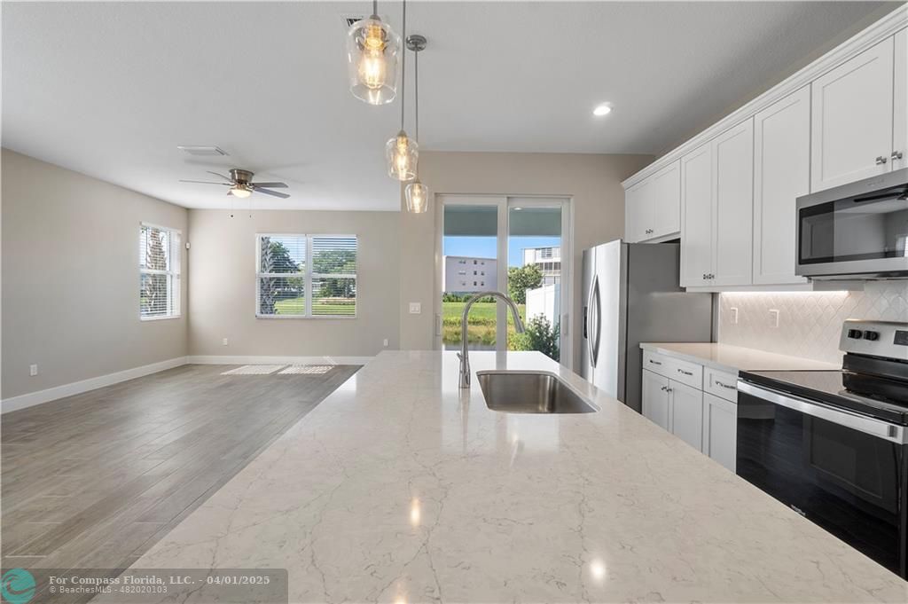 569 Sanderling Circle Deerfield Beach, FL 33442 - Photo 7 of 44