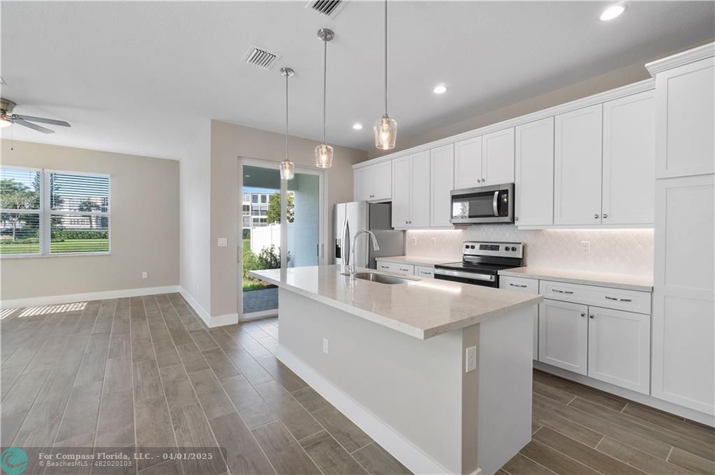 569 Sanderling Circle Deerfield Beach, FL 33442 - Photo 8 of 44