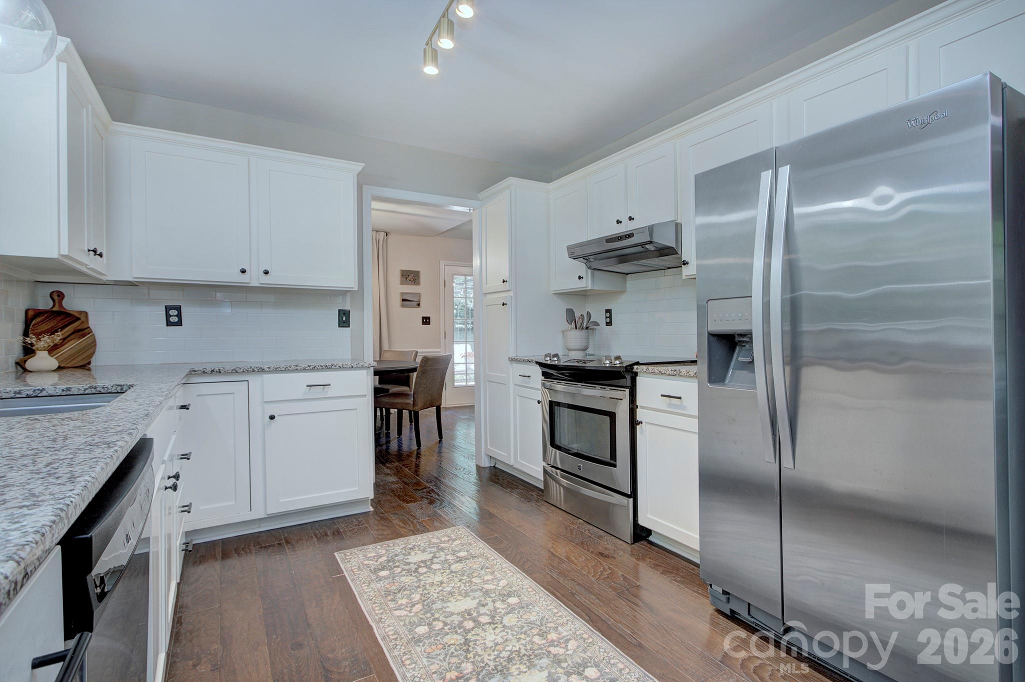 401 Sandymead Road Matthews, NC 28105 - Photo 14 of 35