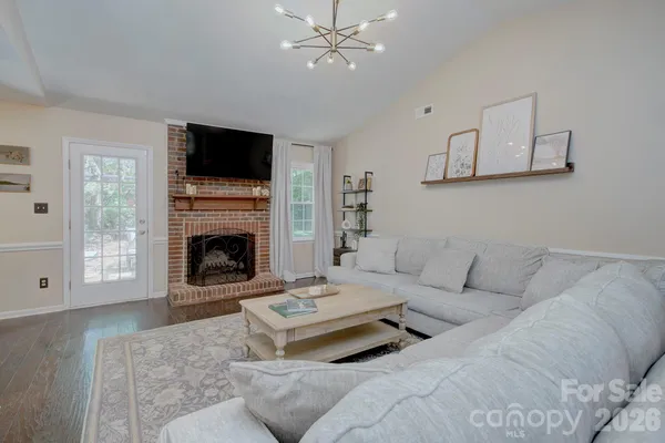 $475,000 | 401 Sandymead Road, Matthews, NC 28105