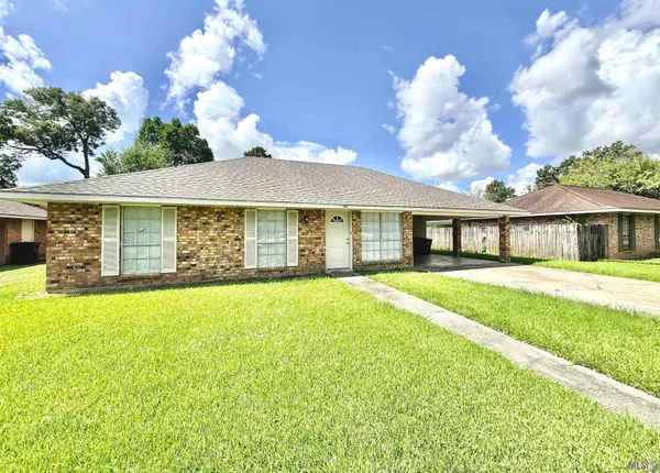 $1,800 | 16820 Dahlgren Avenue, Baton Rouge, LA 70817