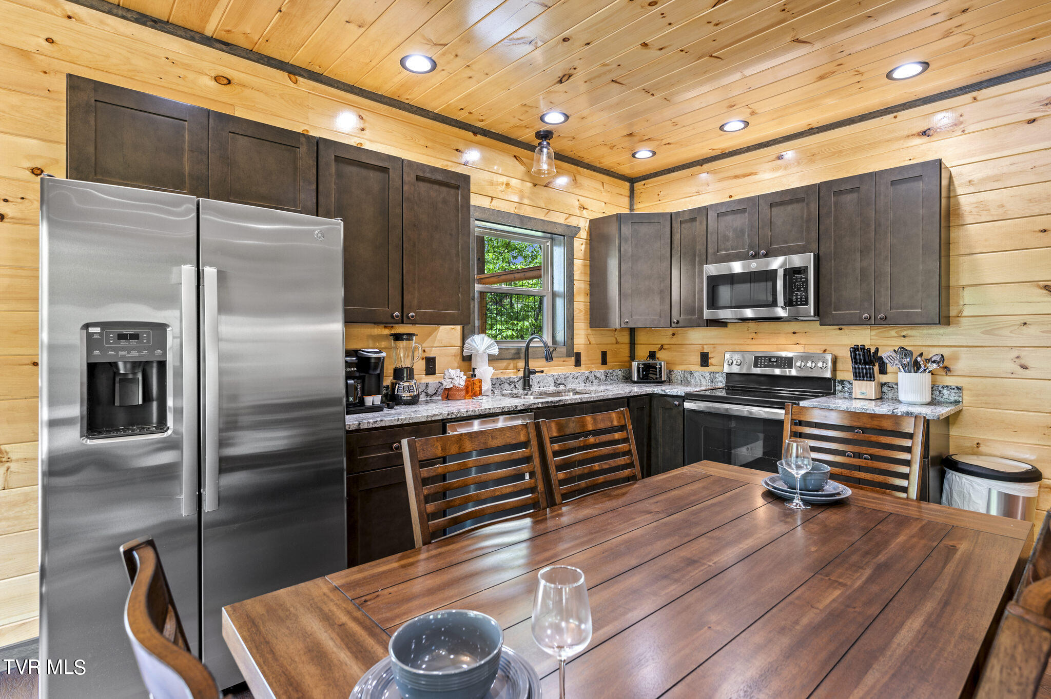 1864 Blue Tick Way Sevierville, TN 37876 - Photo 15 of 35 JCM_3528