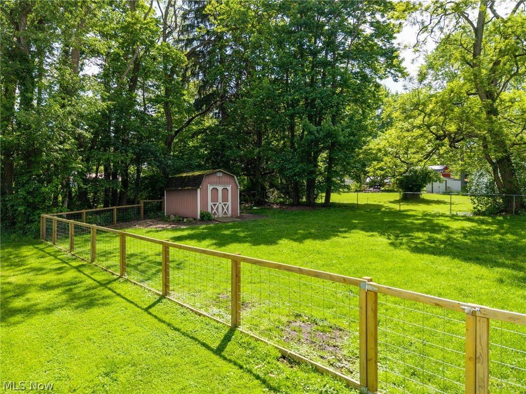 3510 Wadsworth Road Norton, OH 44203 - Photo 4 of 40