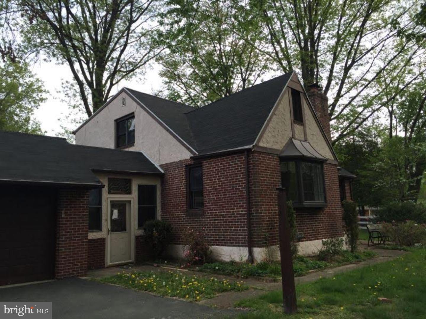 67 Clearview Avenue Huntingdon Valley, PA 19006 - Photo 1 of 7 Gallery Image 1