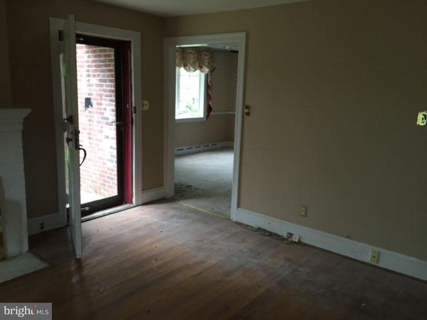 67 Clearview Avenue Huntingdon Valley, PA 19006 - Photo 6 of 7 Gallery Image 6