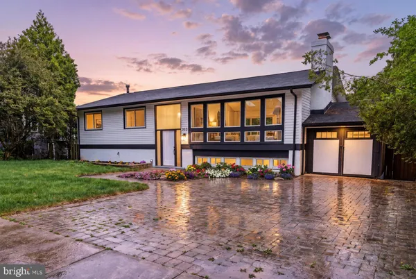 $1,390,000 | 203 Audreys Court Southeast, Vienna, VA 22180