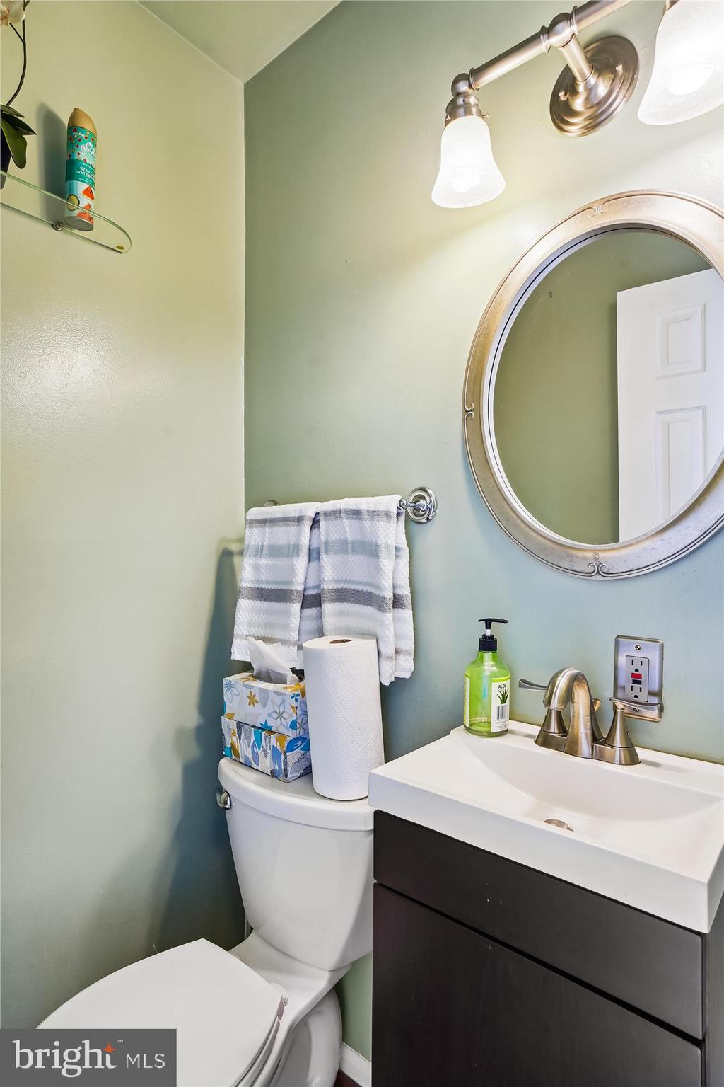 17735 Buehler Road, Unit 19 Olney, MD 20832 - Photo 19 of 52 ML Half Bath