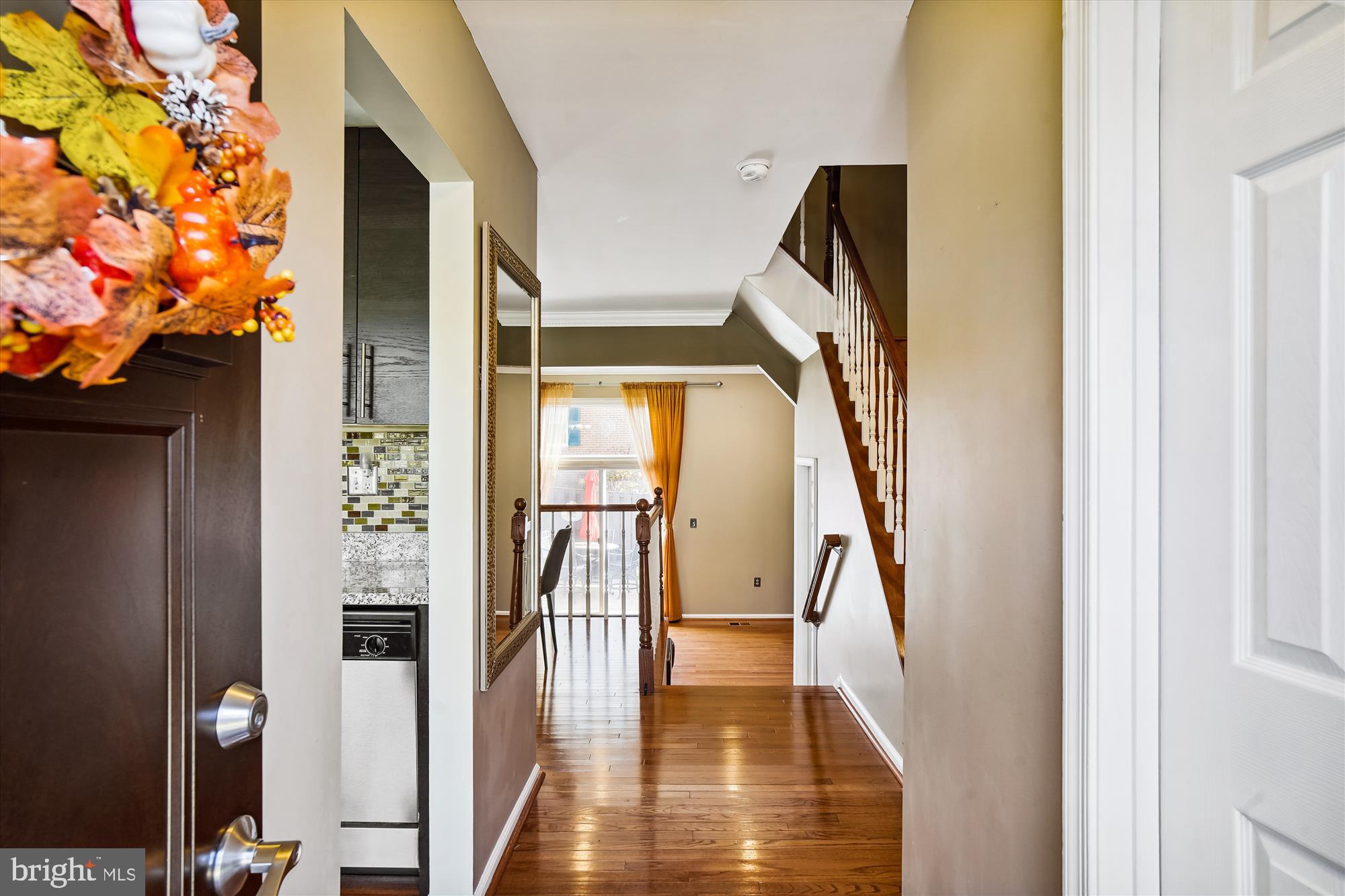 17735 Buehler Road, Unit 19 Olney, MD 20832 - Photo 4 of 52 ML Hallway