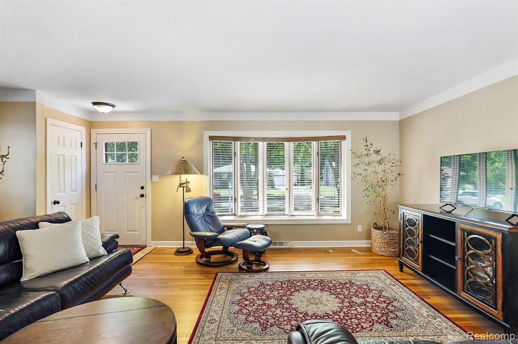 356 Winry Drive Rochester Hills, MI 48307 - Photo 5 of 30