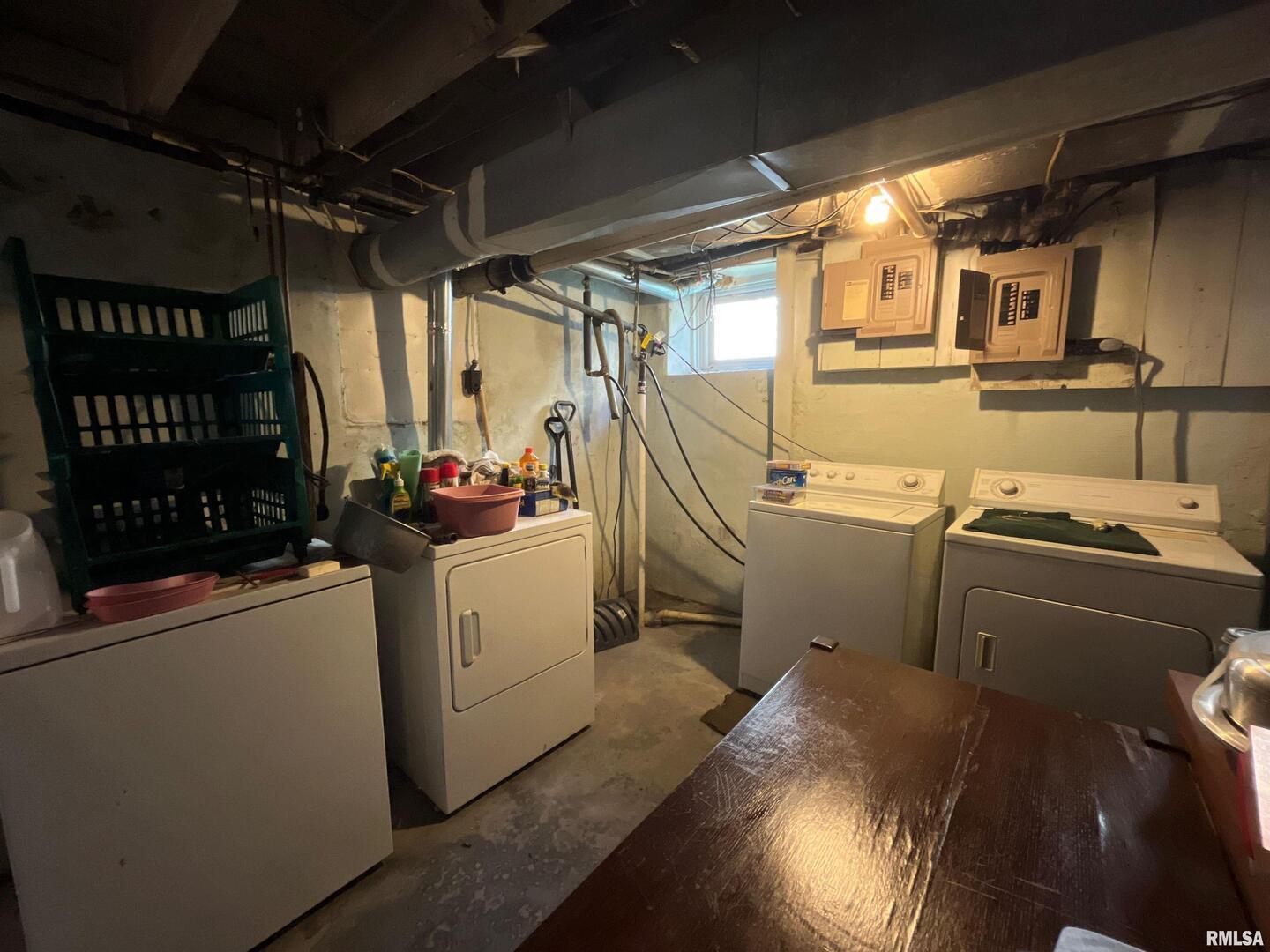 633 4th Avenue South Clinton, IA 52732 - Photo 17 of 34 a room with storage and utility