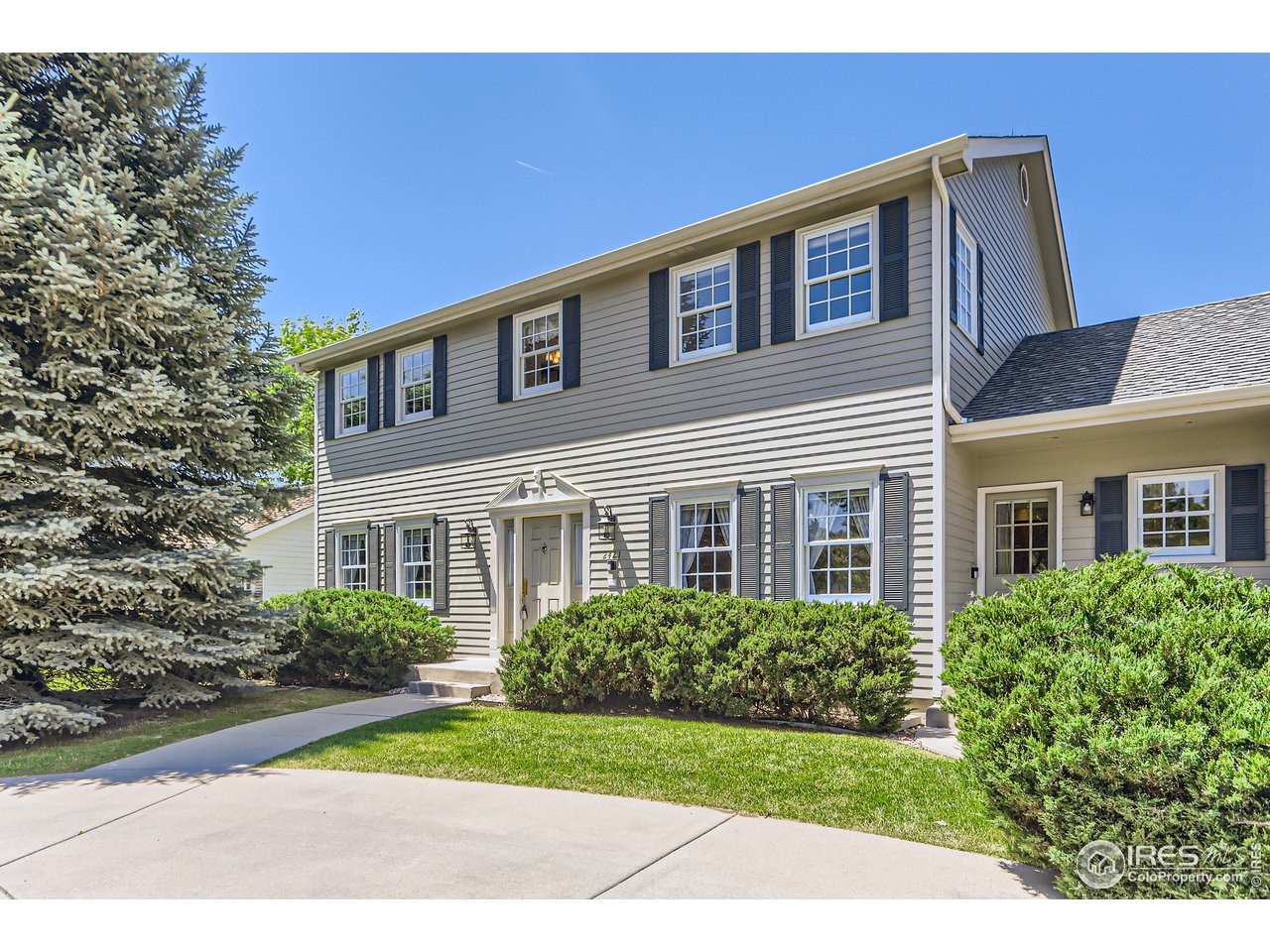 2421 Ridgecrest Road Fort Collins, CO 80524 - Photo 6 of 40 Classic 2 Story New England Style Home with a Walk-Out Basement in the Desirable Dellwood Heights Neighborhood. Premium Custom Built Home by the Original Craftsman/Owner