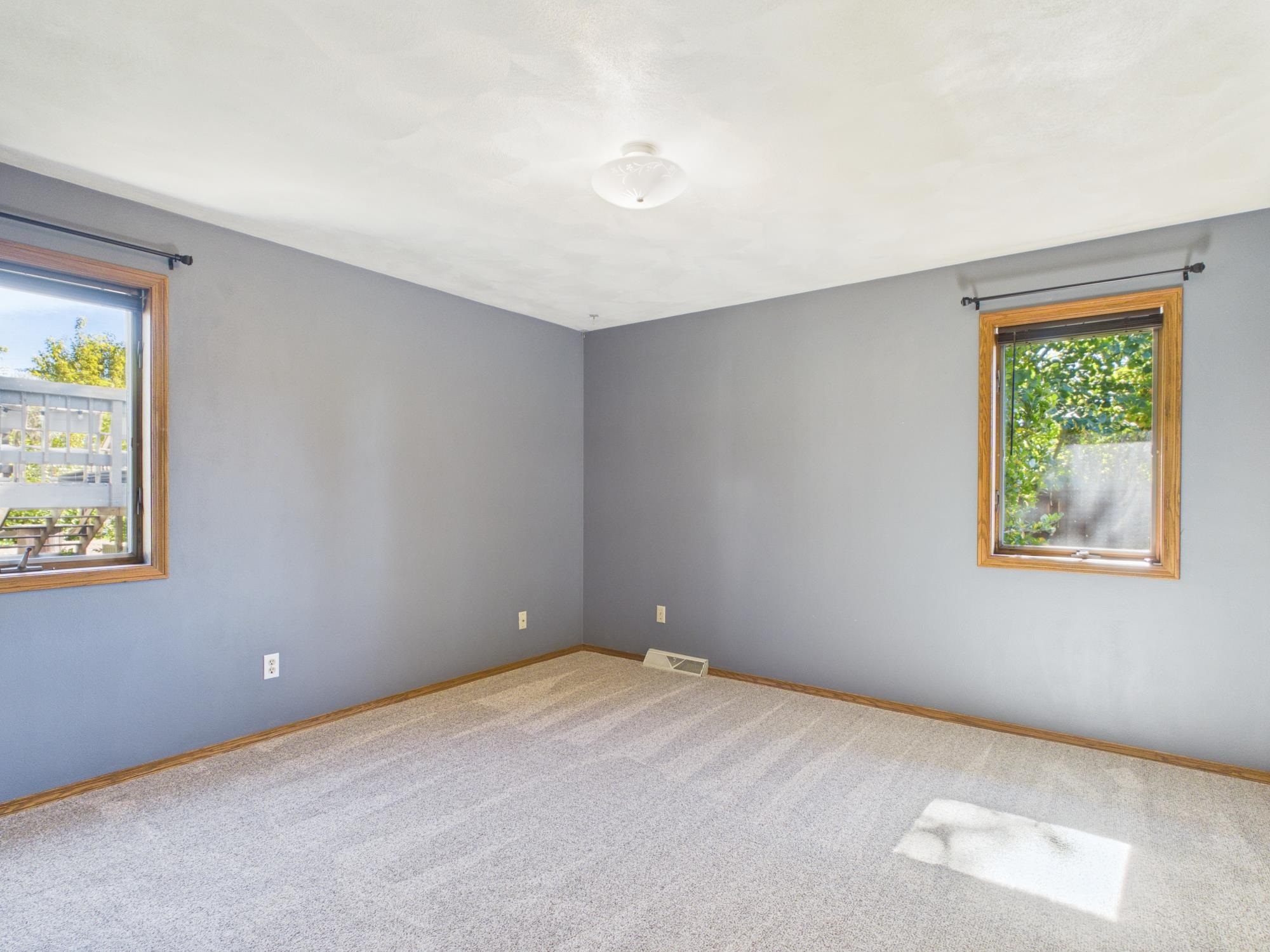 907 West Ridgeview Drive Appleton, WI 54914 - Photo 13 of 22 Gallery Image 13