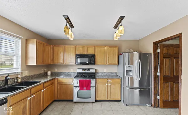 $1,900 | 2230 Cedarmill Drive, Franklin, IN 46131