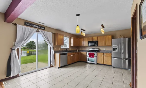 $1,900 | 2230 Cedarmill Drive, Franklin, IN 46131