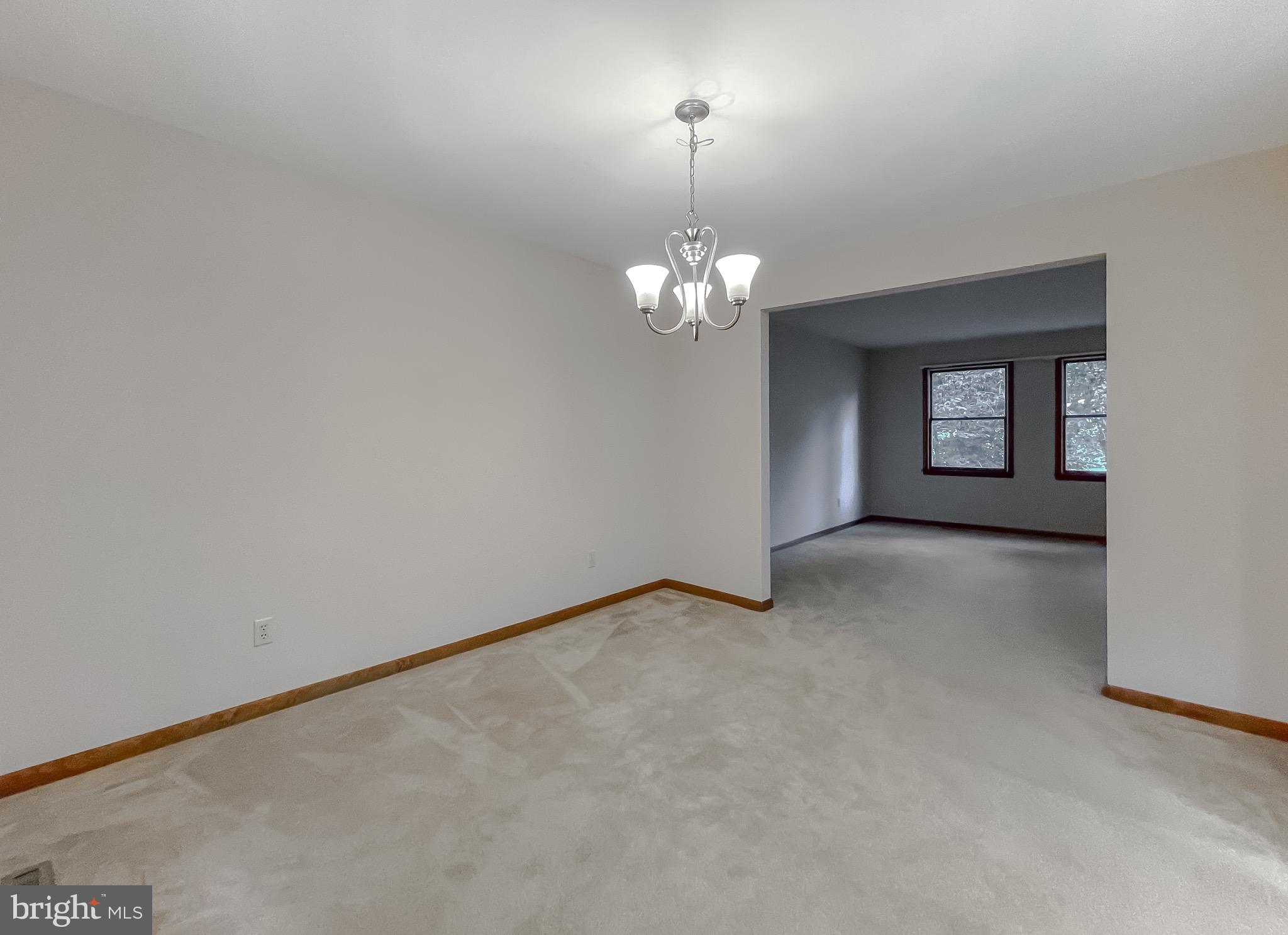 14814 Point Lookout Road St. Inigoes, MD 20684 - Photo 13 of 59 Dining area