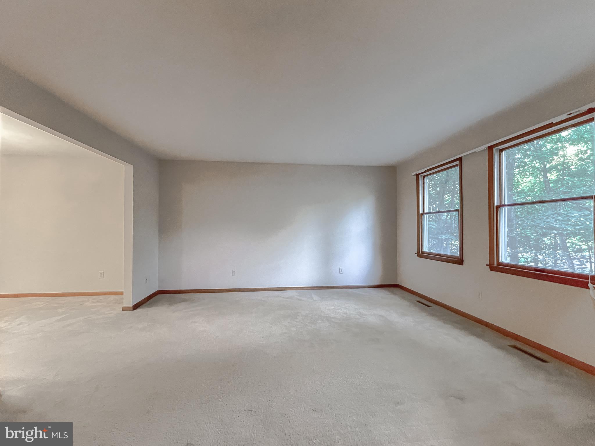 14814 Point Lookout Road St. Inigoes, MD 20684 - Photo 18 of 59 Family room