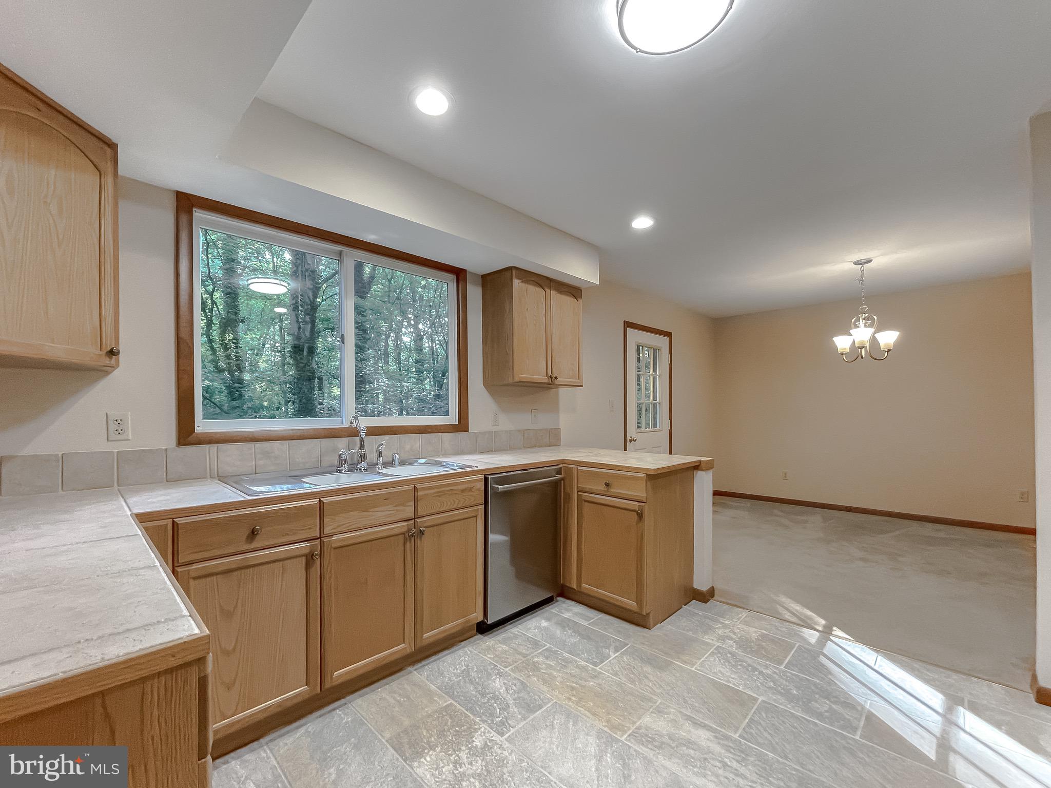 14814 Point Lookout Road St. Inigoes, MD 20684 - Photo 6 of 59 Kitchen