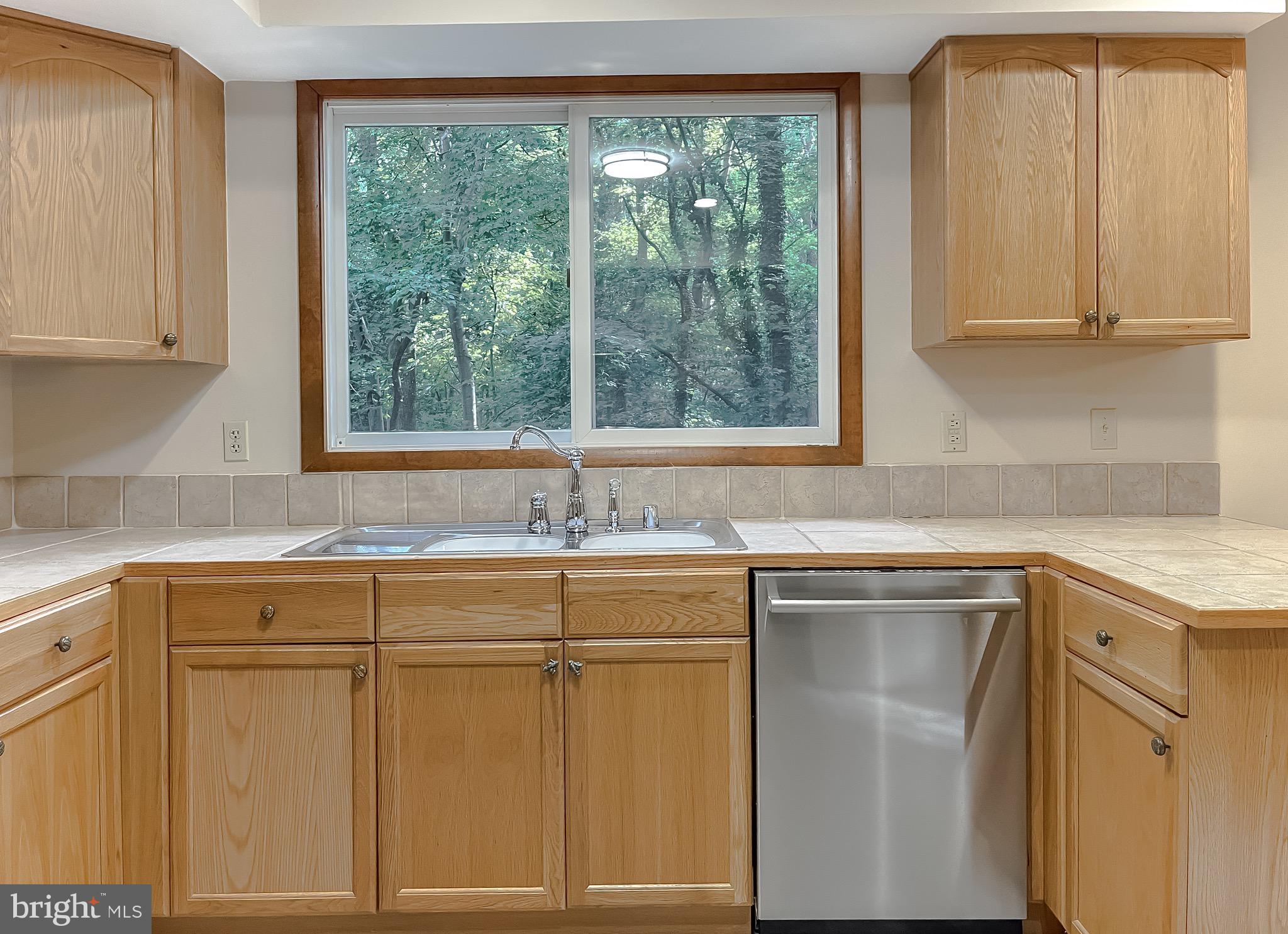 14814 Point Lookout Road St. Inigoes, MD 20684 - Photo 7 of 59 Kitchen