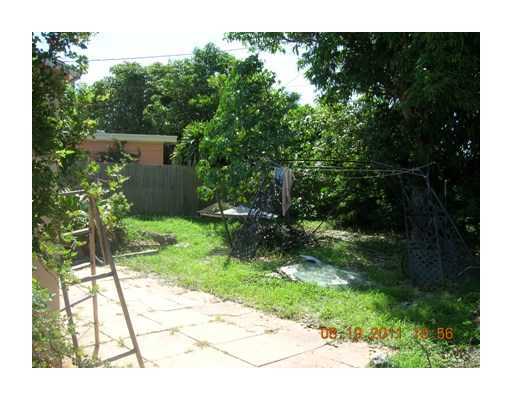 311 West 28th Street Riviera Beach, FL 33404 - Photo 8 of 9 Additional Photo