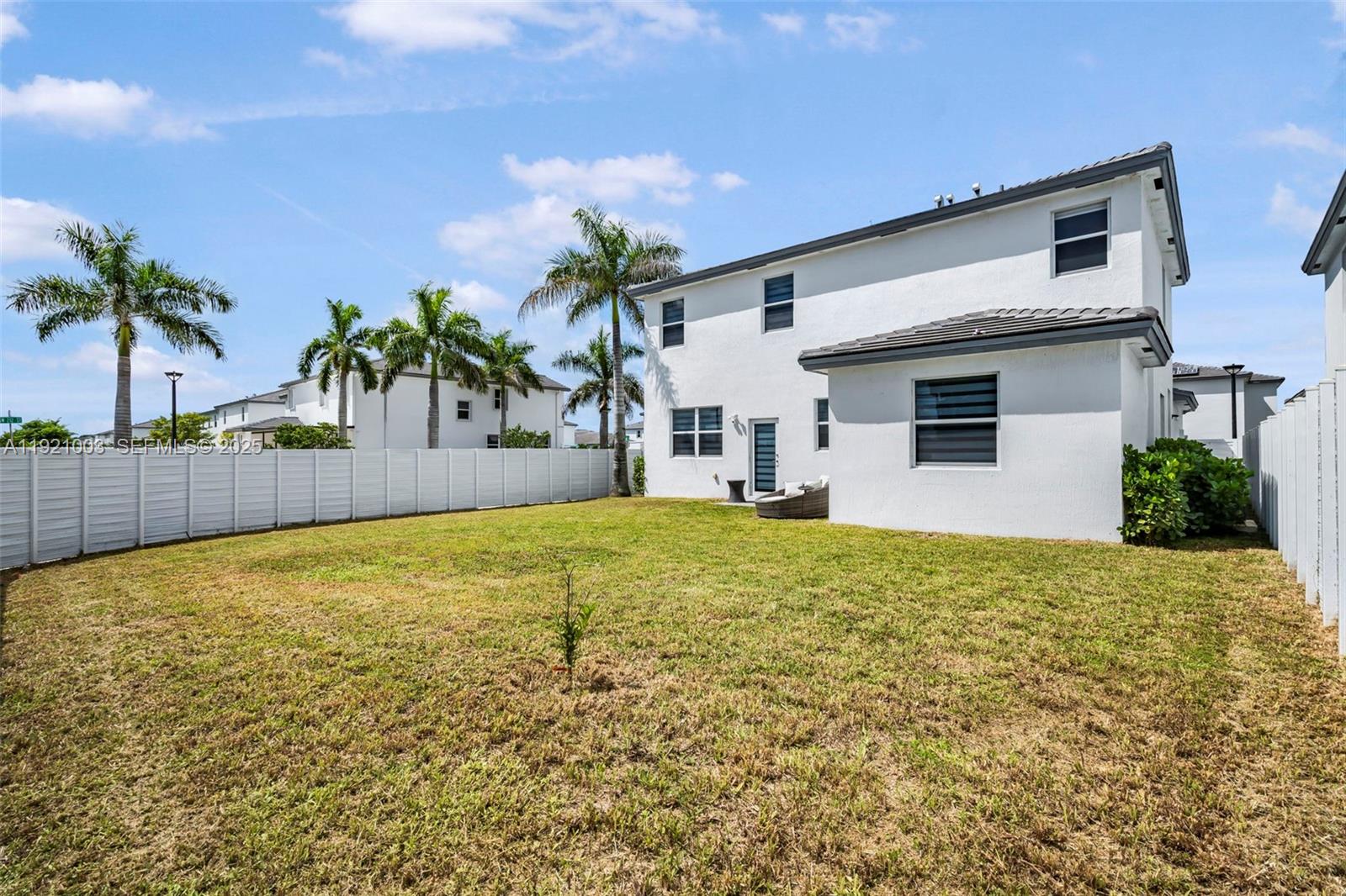 21189 Southwest 127th Court Miami, FL 33177 - Photo 39 of 46 a bathroom with a tub and shower