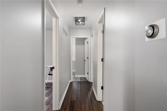 $260,000 | 2804 Northwest Kingsridge Drive, Blue Springs, MO 64015