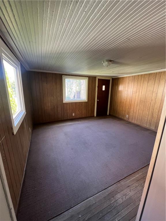 63 River Road Natrona Heights, PA 15065 - Photo 4 of 9 Gallery Image 4