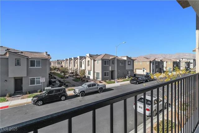 $2,500 | 6952 Crescent Gold Street, North Las Vegas, NV 89086