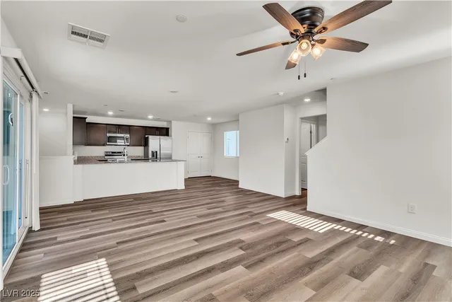 $2,500 | 6952 Crescent Gold Street, North Las Vegas, NV 89086