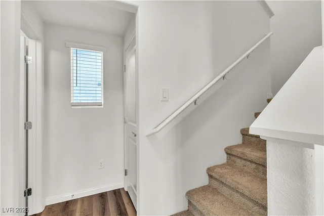 $2,500 | 6952 Crescent Gold Street, North Las Vegas, NV 89086