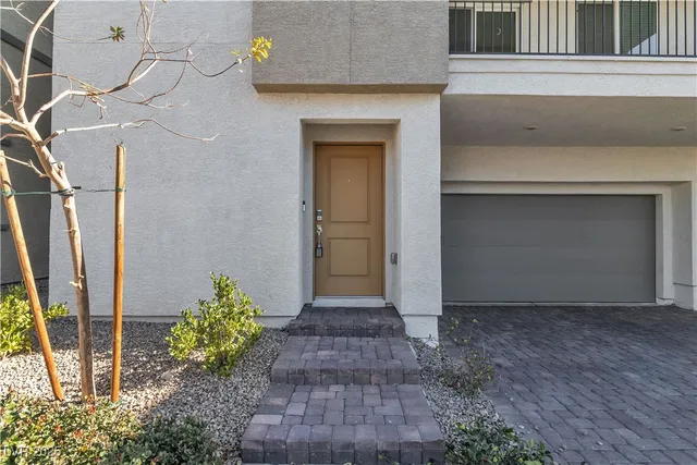 $2,500 | 6952 Crescent Gold Street, North Las Vegas, NV 89086