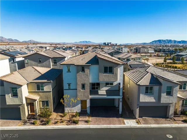 $2,500 | 6952 Crescent Gold Street, North Las Vegas, NV 89086