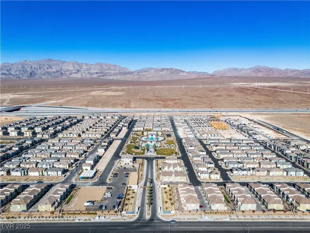 $2,500 | 6952 Crescent Gold Street, North Las Vegas, NV 89086