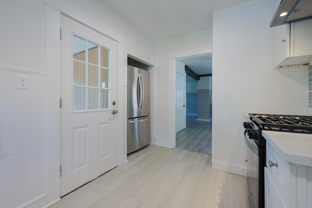85 West Main Street Groton, MA 01450 - Photo 8 of 28