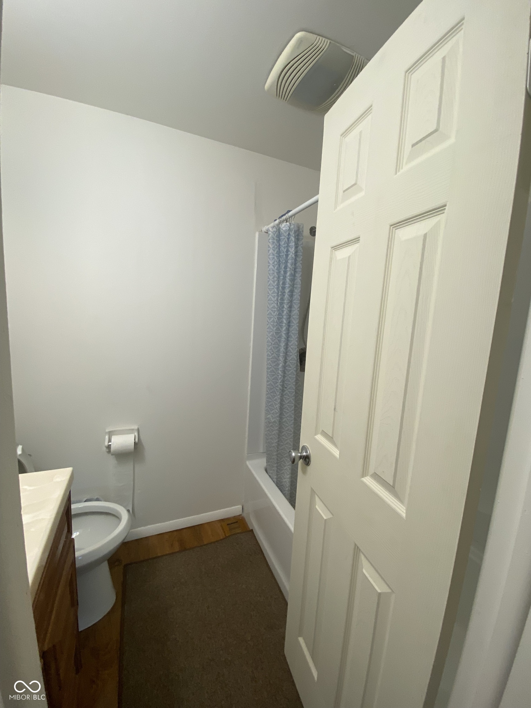 647 Mc Gregor Road Indianapolis, IN 46217 - Photo 11 of 19 Gallery Image 11