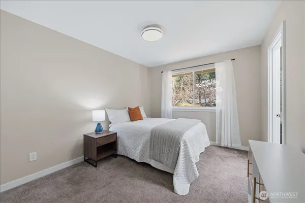 $1,189,000 | 879-881 Kamus Way, Fox Island, WA 98333