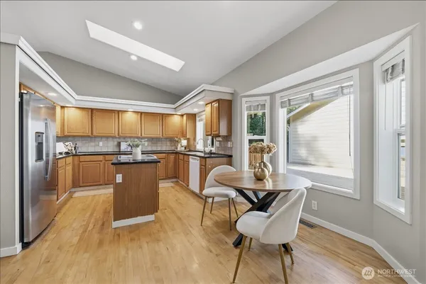 $1,189,000 | 879-881 Kamus Way, Fox Island, WA 98333