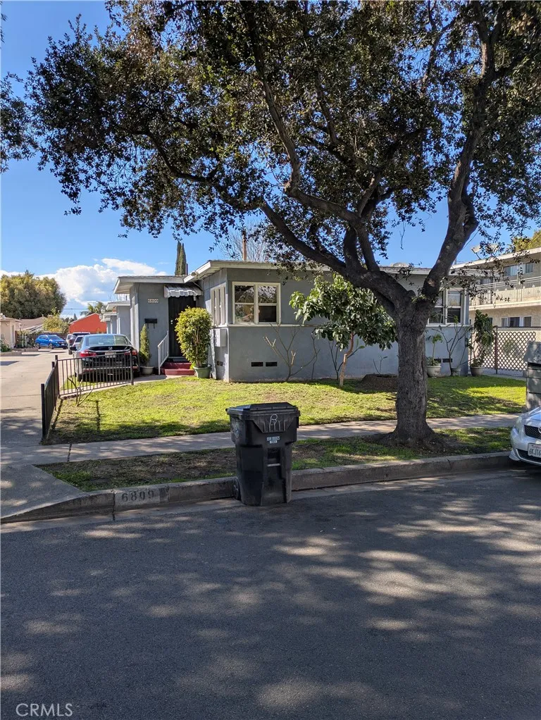 a view of a house with swimming pool