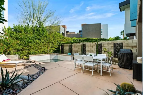 $589,000 | 250 Enterprise Way, Palm Springs, CA 92262