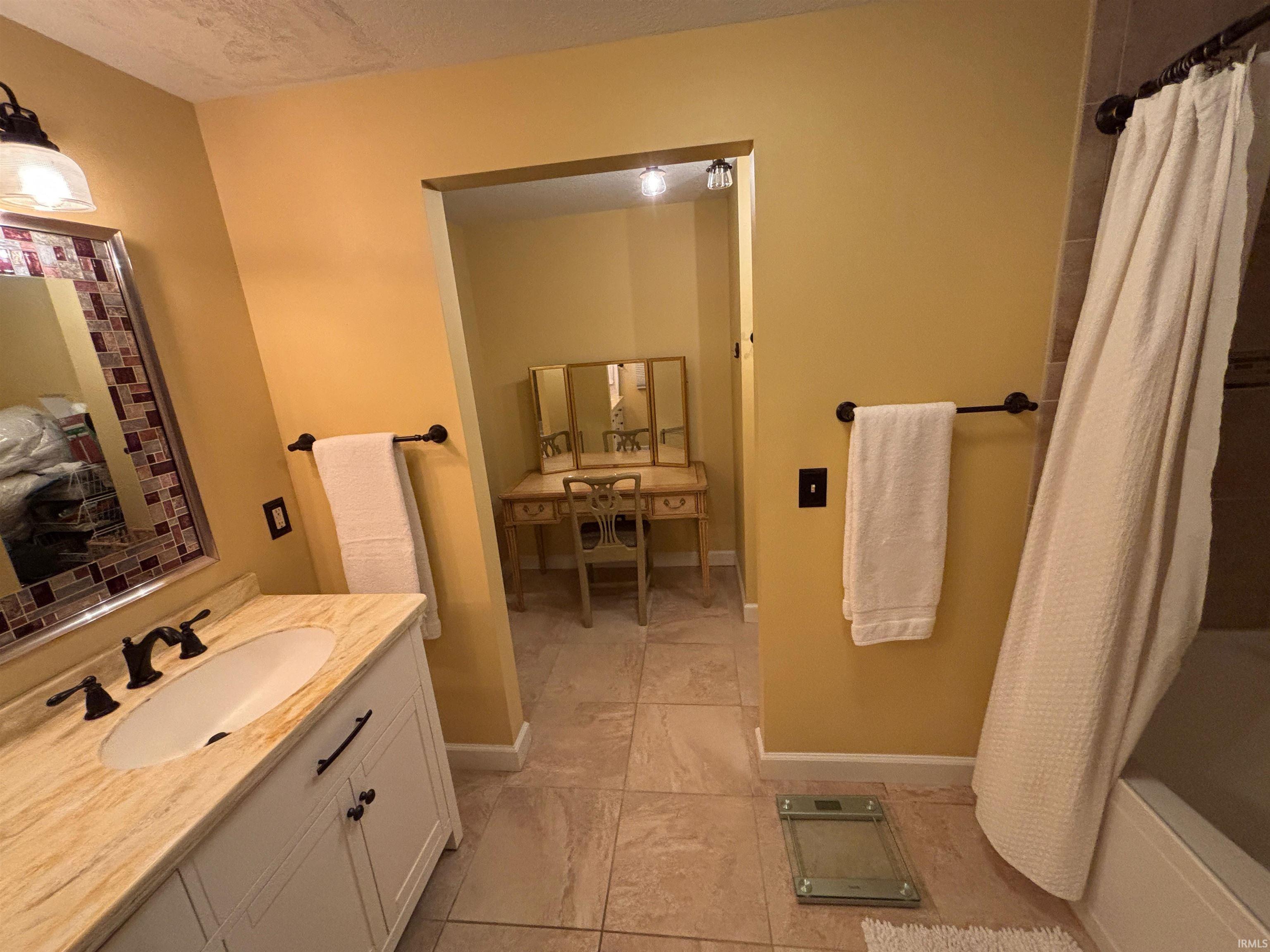 5024 Reed Road Fort Wayne, IN 46835 - Photo 18 of 47 Gallery Image 18